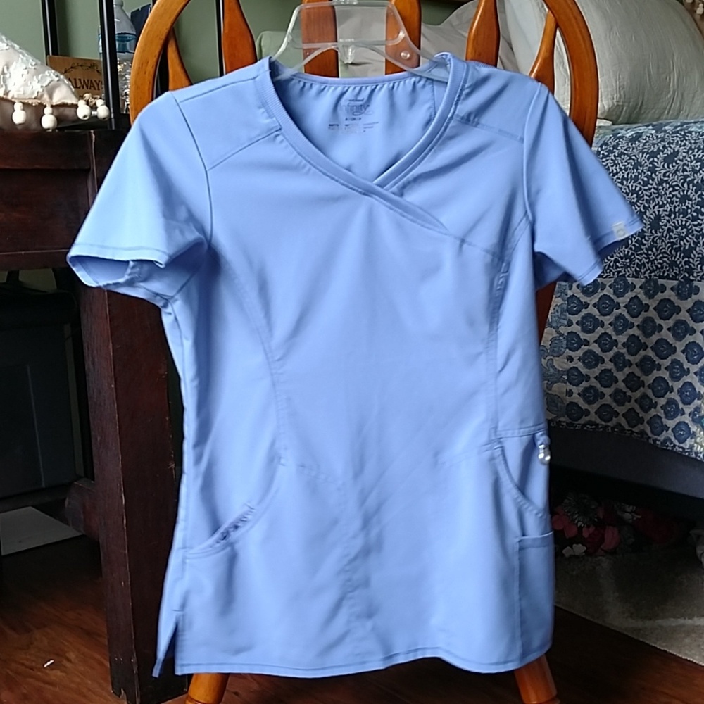 Cherokee Infinity Scrub Top